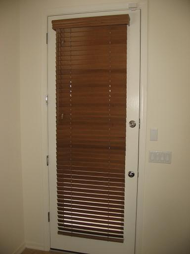 WOOD BLINDS: THE TRADITIONAL WINDOW TREATMENT